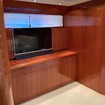 Private Yacht Botel