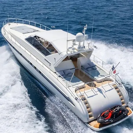 Private Yacht 船上ホテル モンテ・カルロ