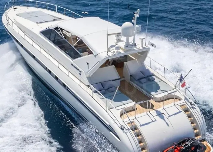 Private Yacht 船上ホテル モンテ・カルロ