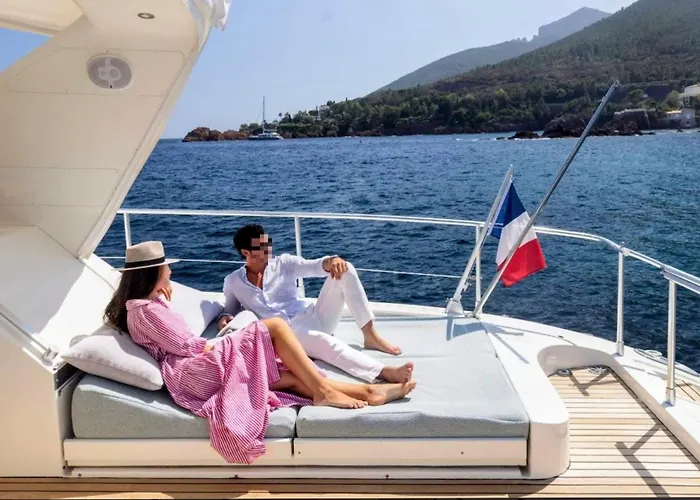 船上ホテル Private Yacht *