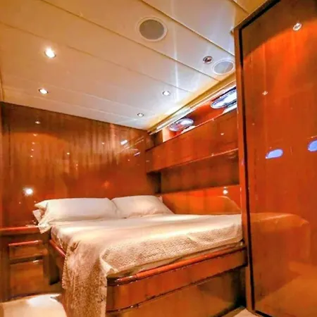 Private Yacht Hotel en barco *